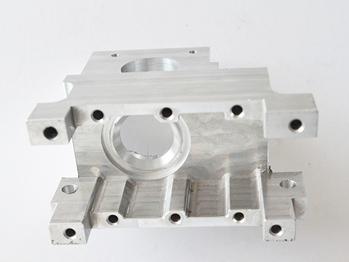 精密零件加工精度變差是什么原因？